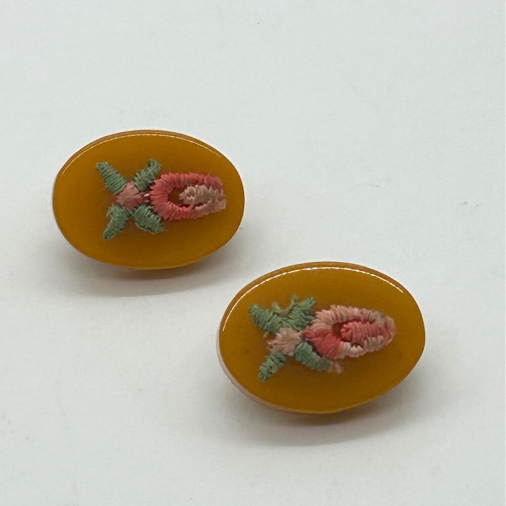 Bakelite Clip-On Earrings  Butterscotch Pink & Green Embroidered Floral Vintage - Picture 3 of 15